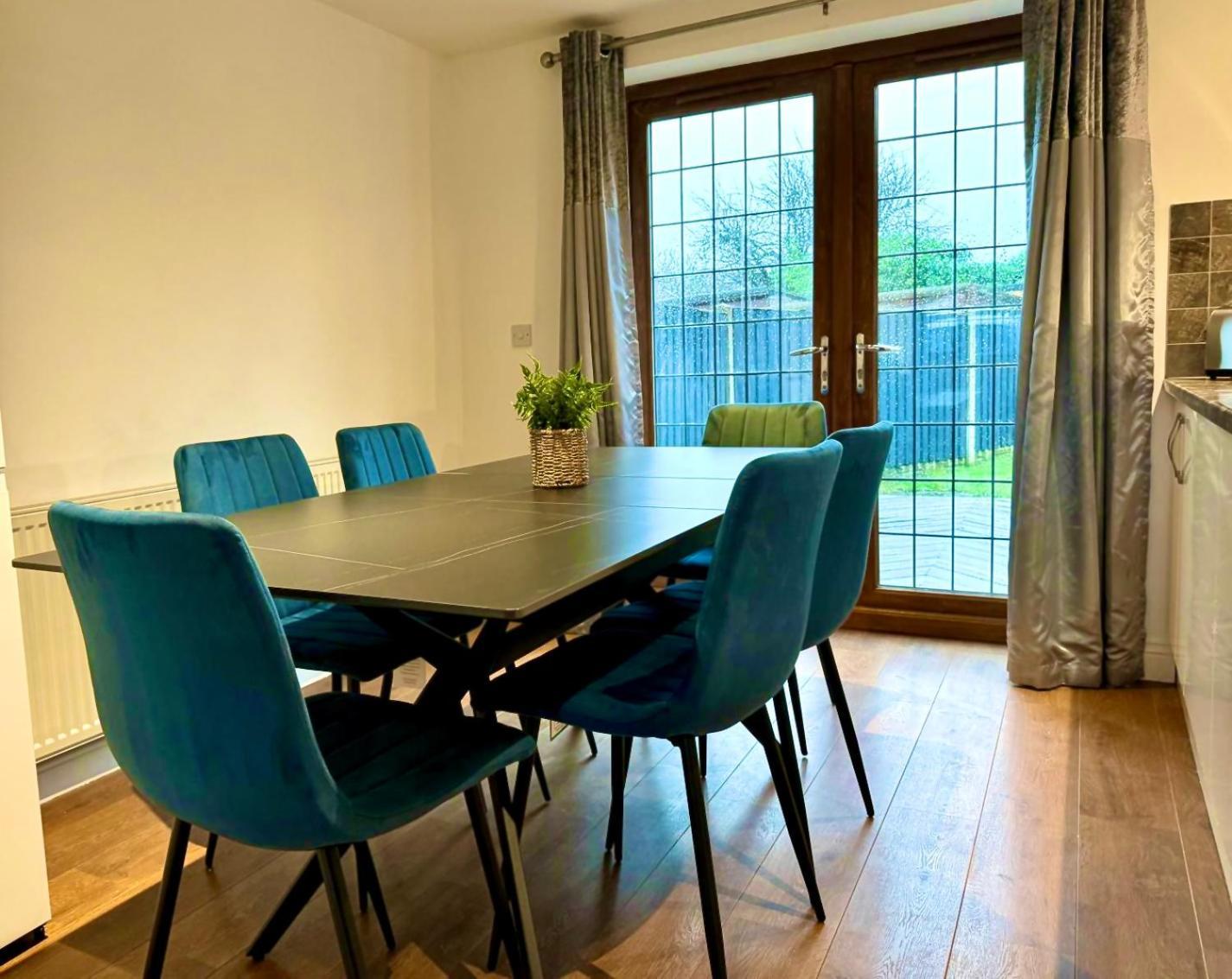 3Br House Ossett-Wakefield, Free Parking 3 Cars Wi Fi Long Stays Exterior foto
