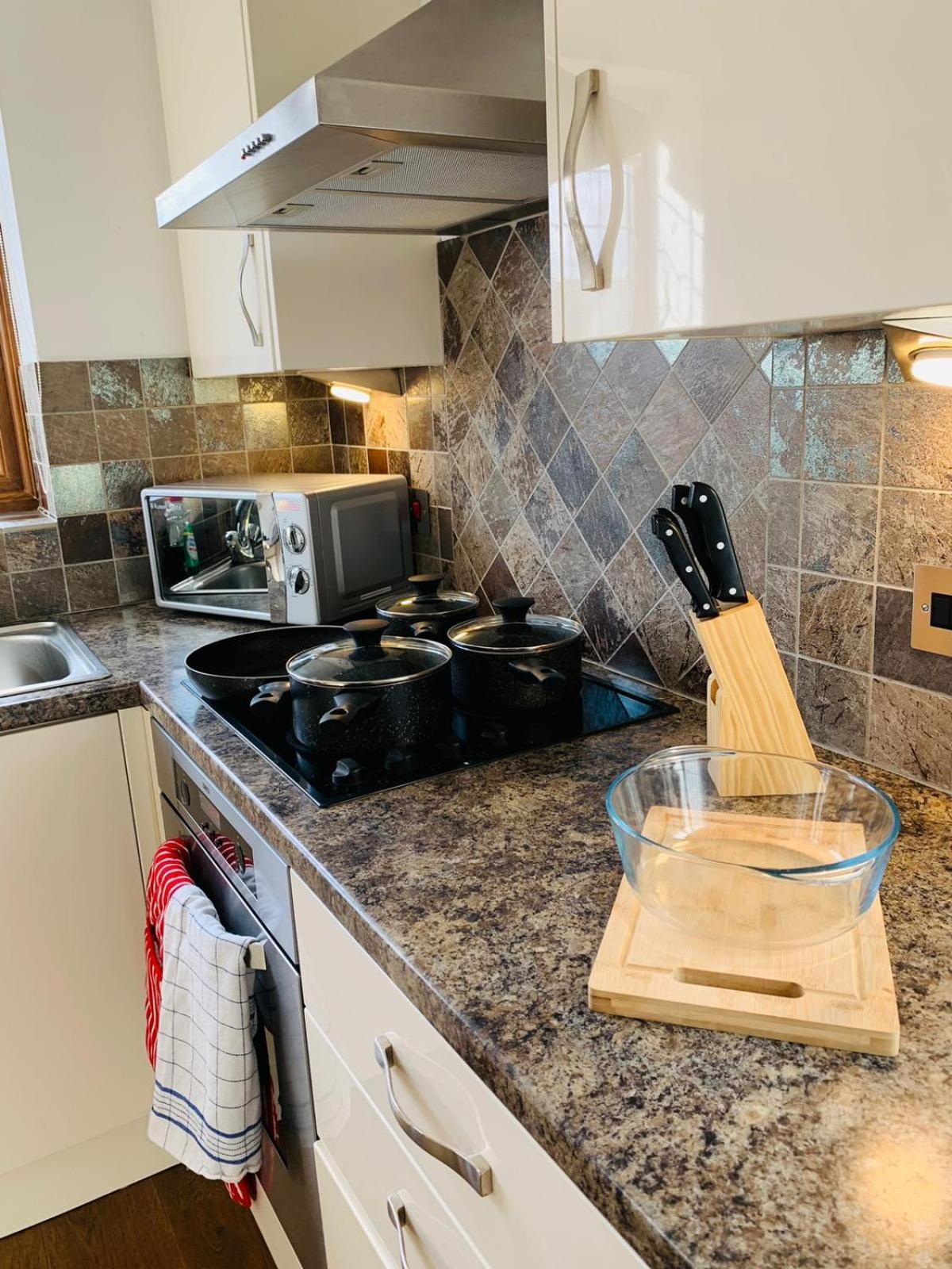3Br House Ossett-Wakefield, Free Parking 3 Cars Wi Fi Long Stays Exterior foto